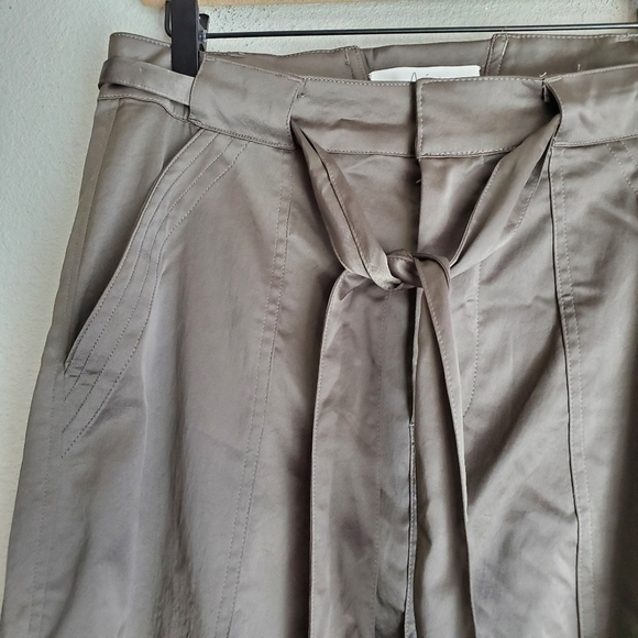 Joie Erlette Cargo Pant in Fatigue size 6 NWT - Picture 5 of 8